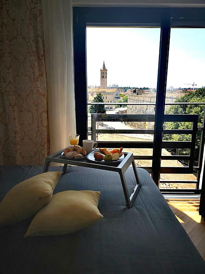 Vista Center Apartment Pula Eksteriør billede